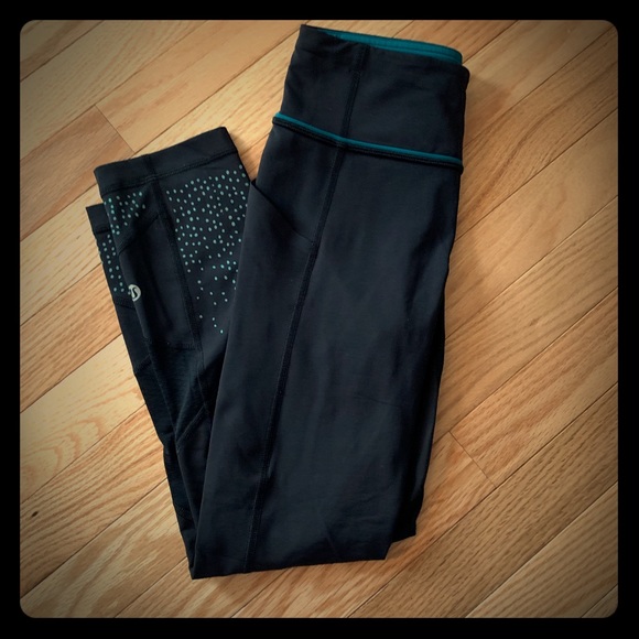 lululemon athletica Pants - LuLu Lemon crop pants
